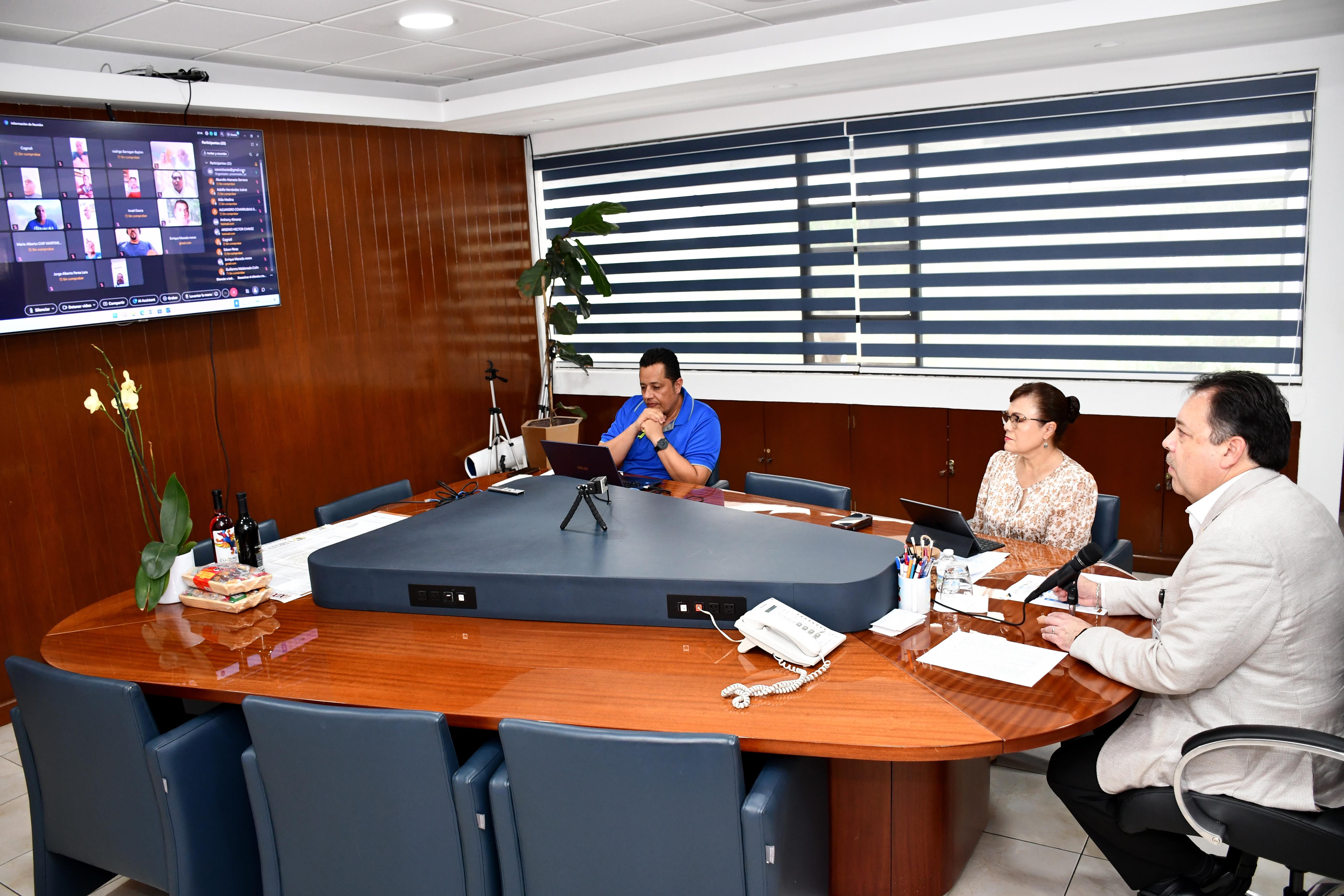  Reunión de trabajo con personal de Trasportes, Chóferes de Ambulancia a nivel Nacional